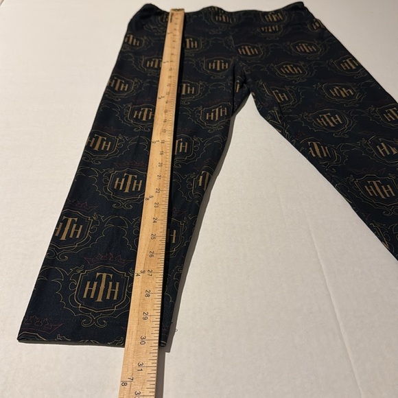 Disney Parks HOLLYWOOD TOWER HOTEL HTH CROP Leggings Tower of Terror Medium - Picture 2 of 9